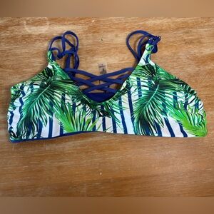 TiniBikini Leaf Print Bikini Top women’s size L